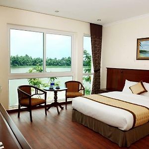 Sông Hồng resort